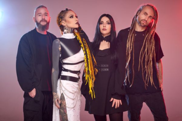 Band LineUp