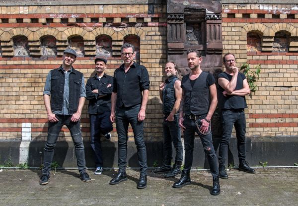 Band LineUp