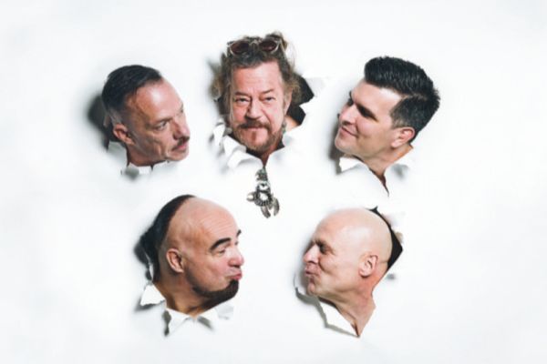 Band LineUp