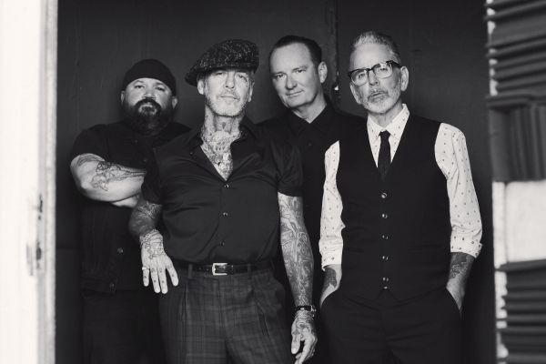 Band LineUp