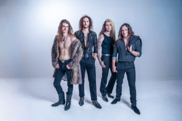 Band LineUp